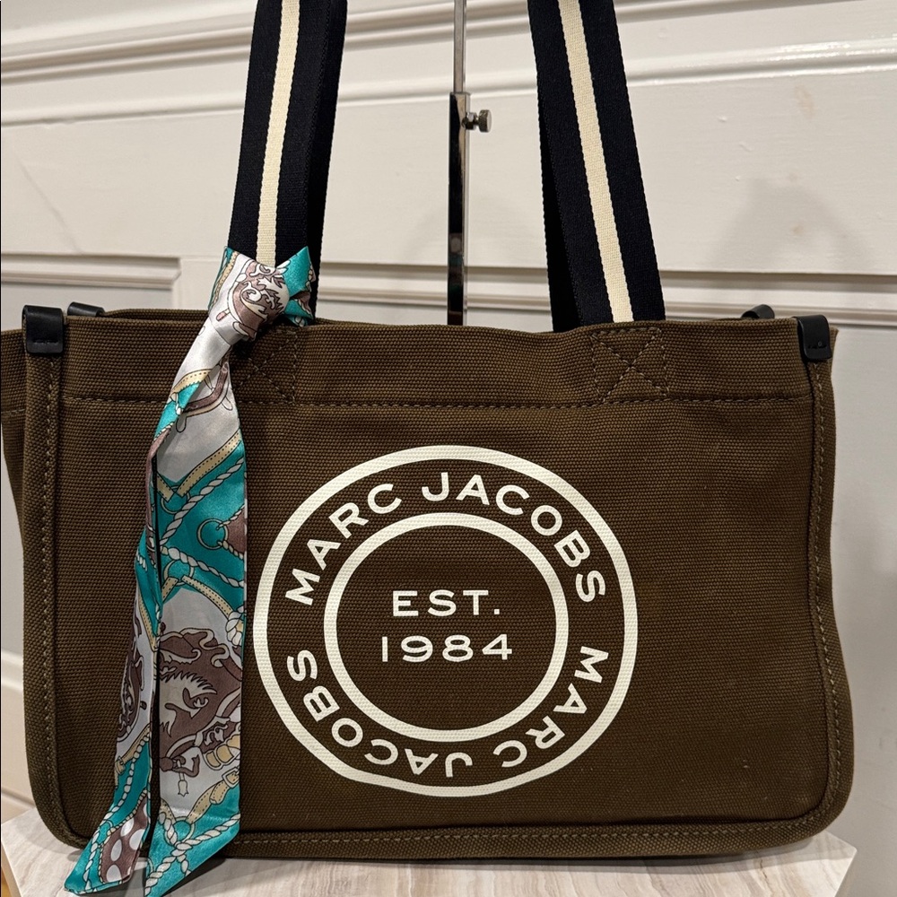 Marc Jacobs Bag Signet Canvas Olive Green Logo Tote - Picture 4 of 17